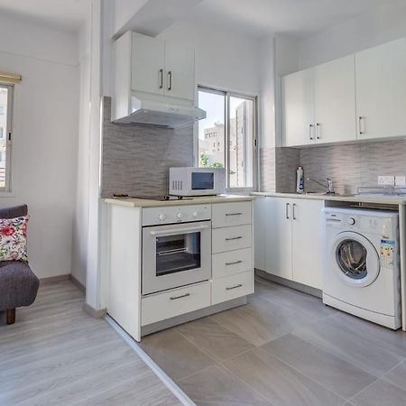 Downtown Larnaca Appartement Buitenkant foto